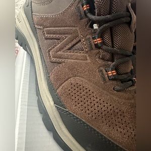 New Balance 8 wide men